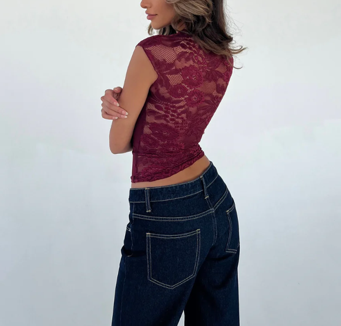 Highly Stretchable Lace Top